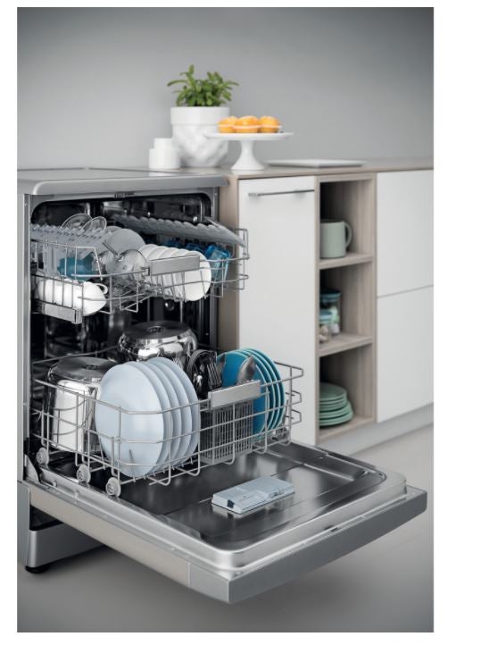 Indesit DFC2C24AX