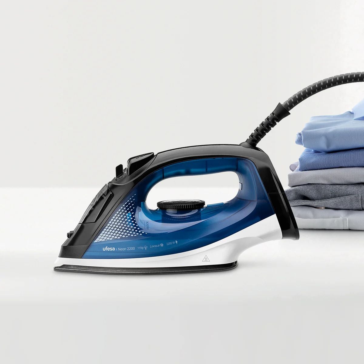 Ufesa Neon 2200 W
