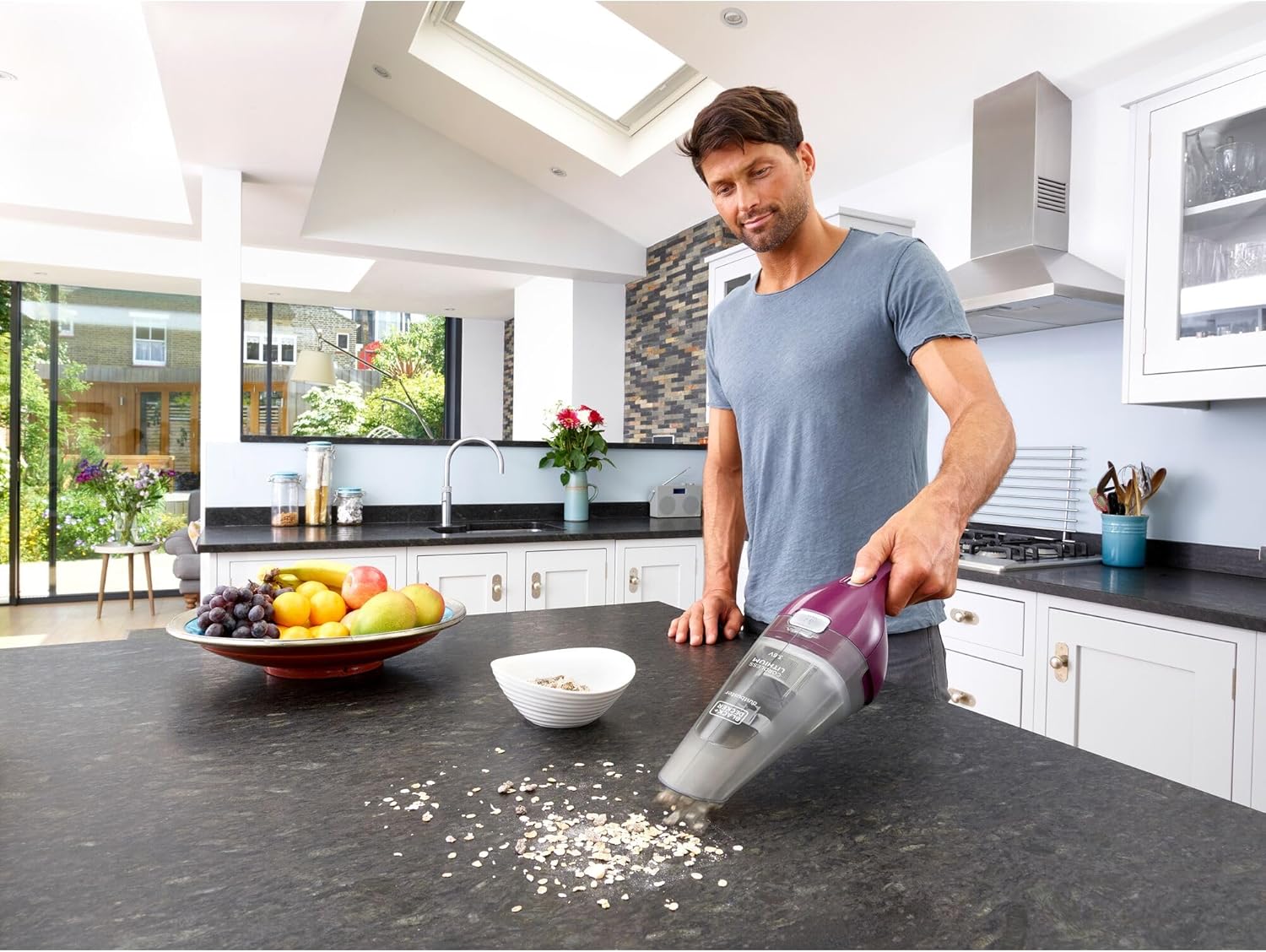 BLACK+DECKER NVC115W-QW