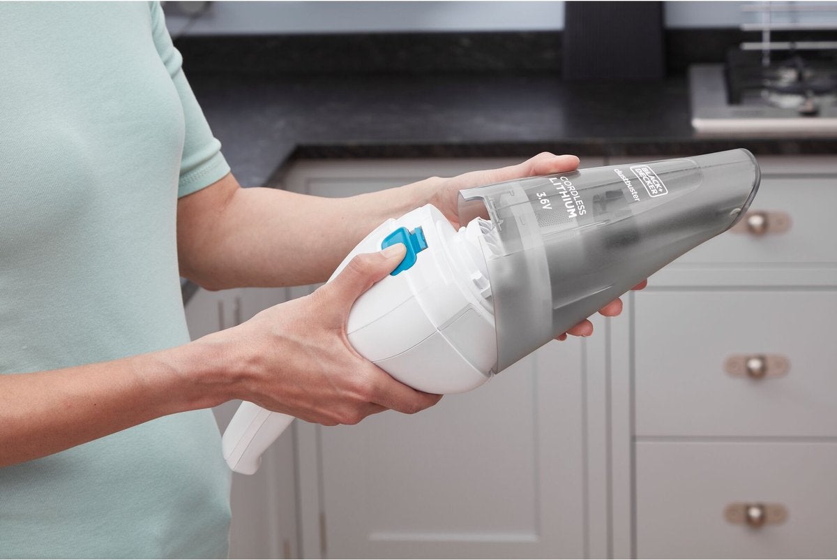 BLACK+DECKER NVC115JLEW-QW